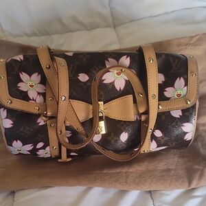 Iconic "it girl" bag of the late 80s and early 90s